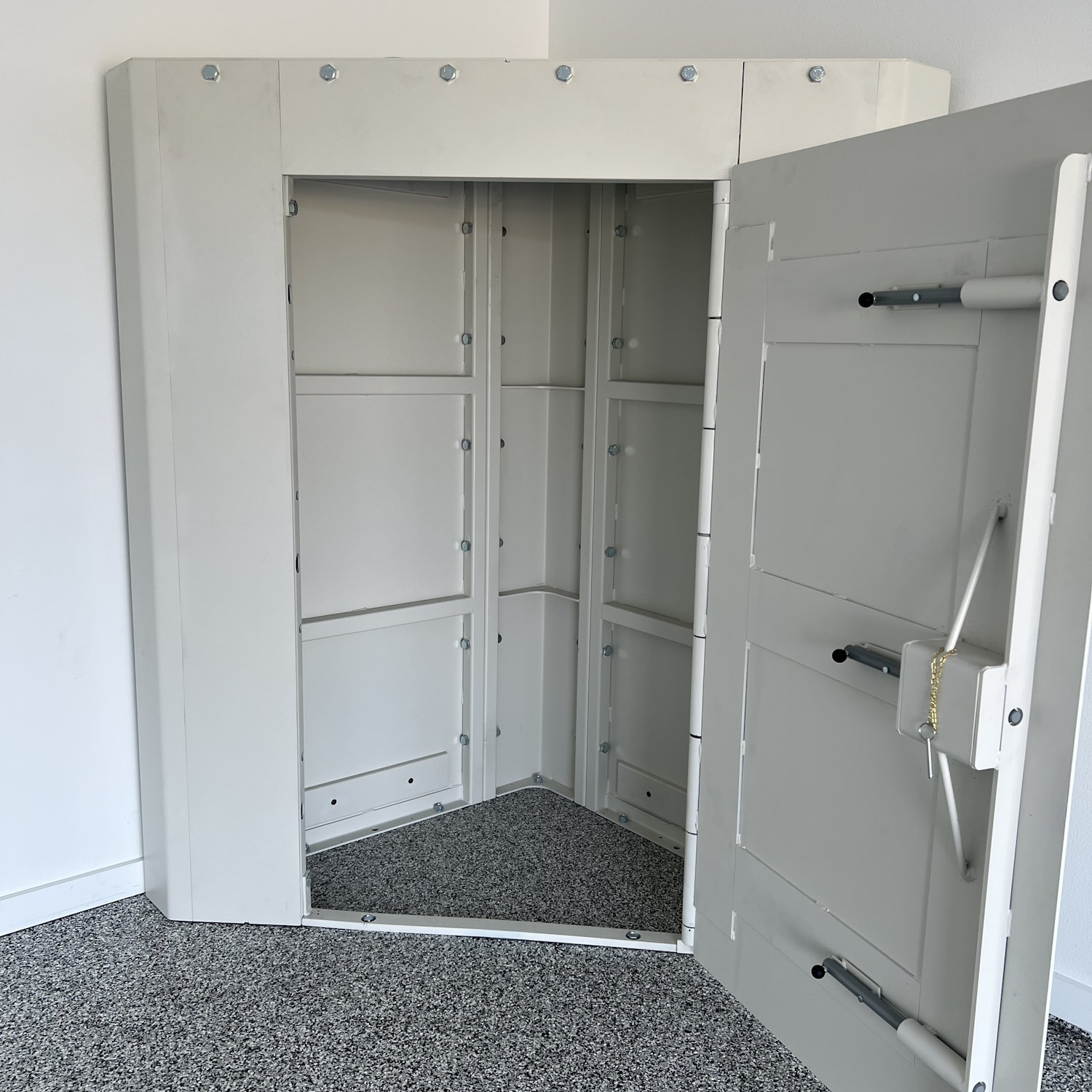 New Corner Unit Storm Shelter